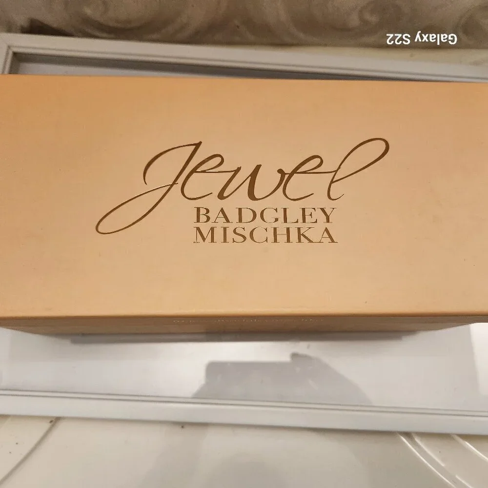 Jewel Badgley Mischka 